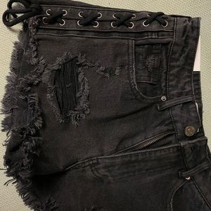 COPY - Laced up shorts